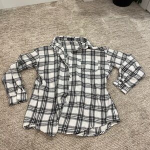 Shein, Small, White and black striped flannel